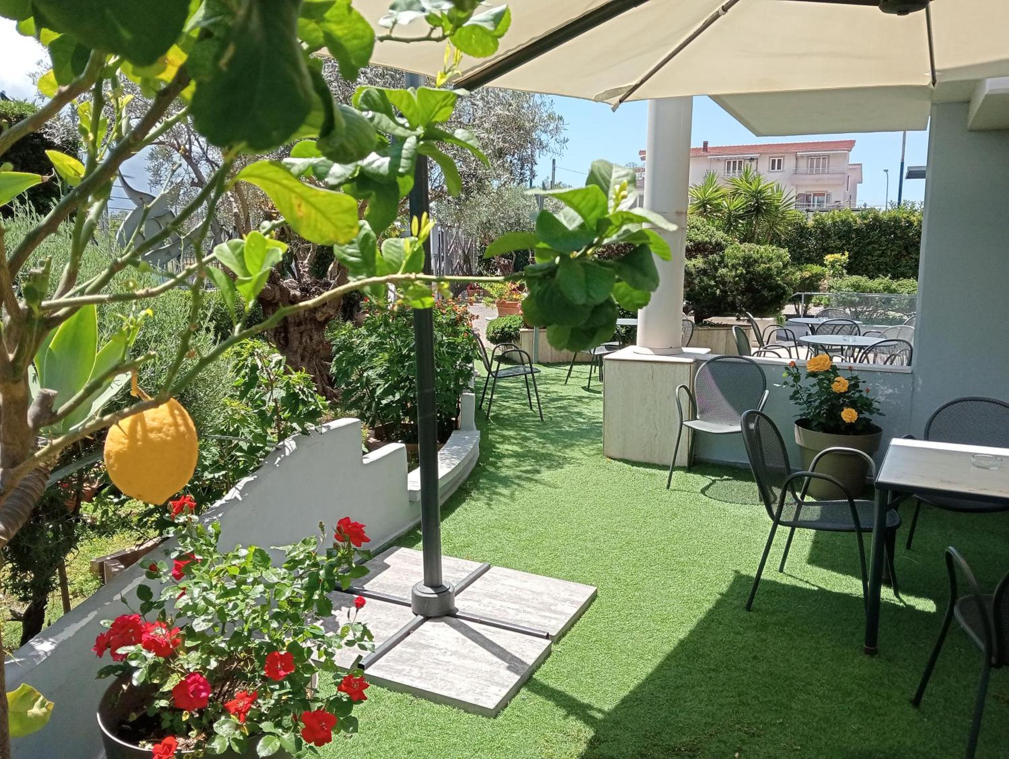 Hotel Maiuri Pompei Esterno foto