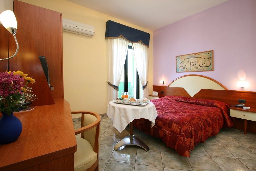 Hotel Maiuri Pompei Camera foto